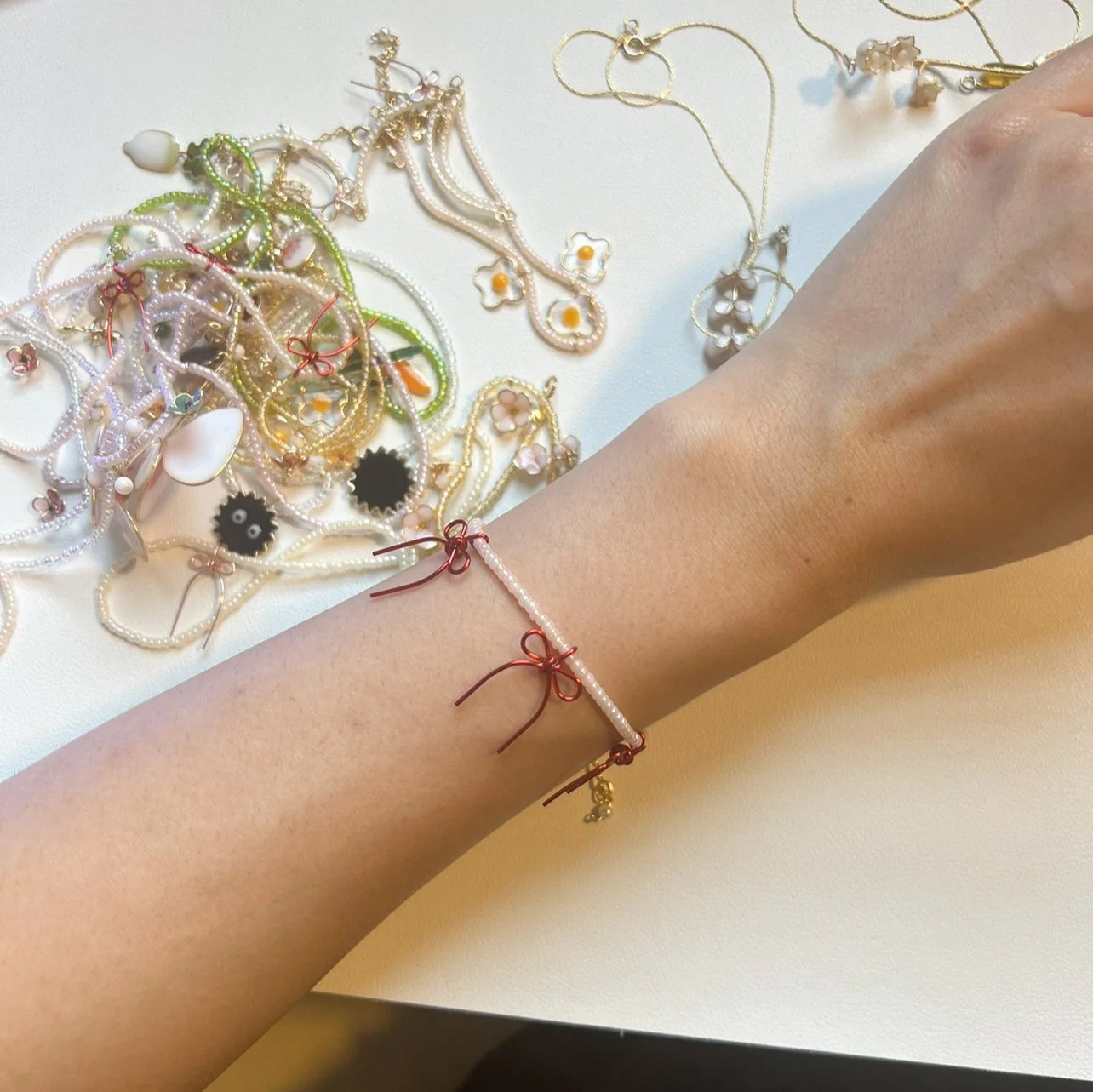 Beaded Red Bow Bracelet | PREORDER - Image 5