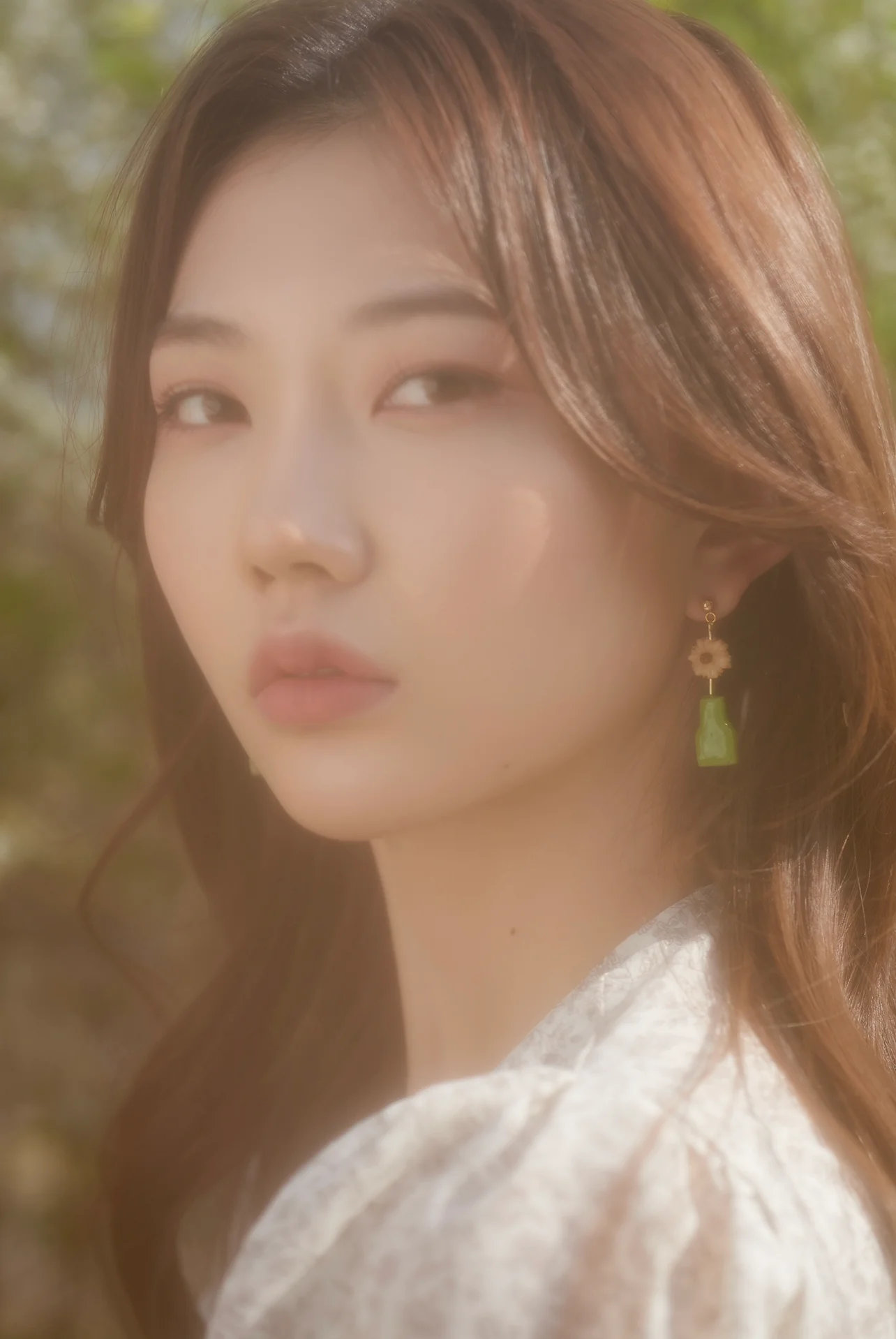 Daisy Flower Vase Earrings | PREORDER - Image 4