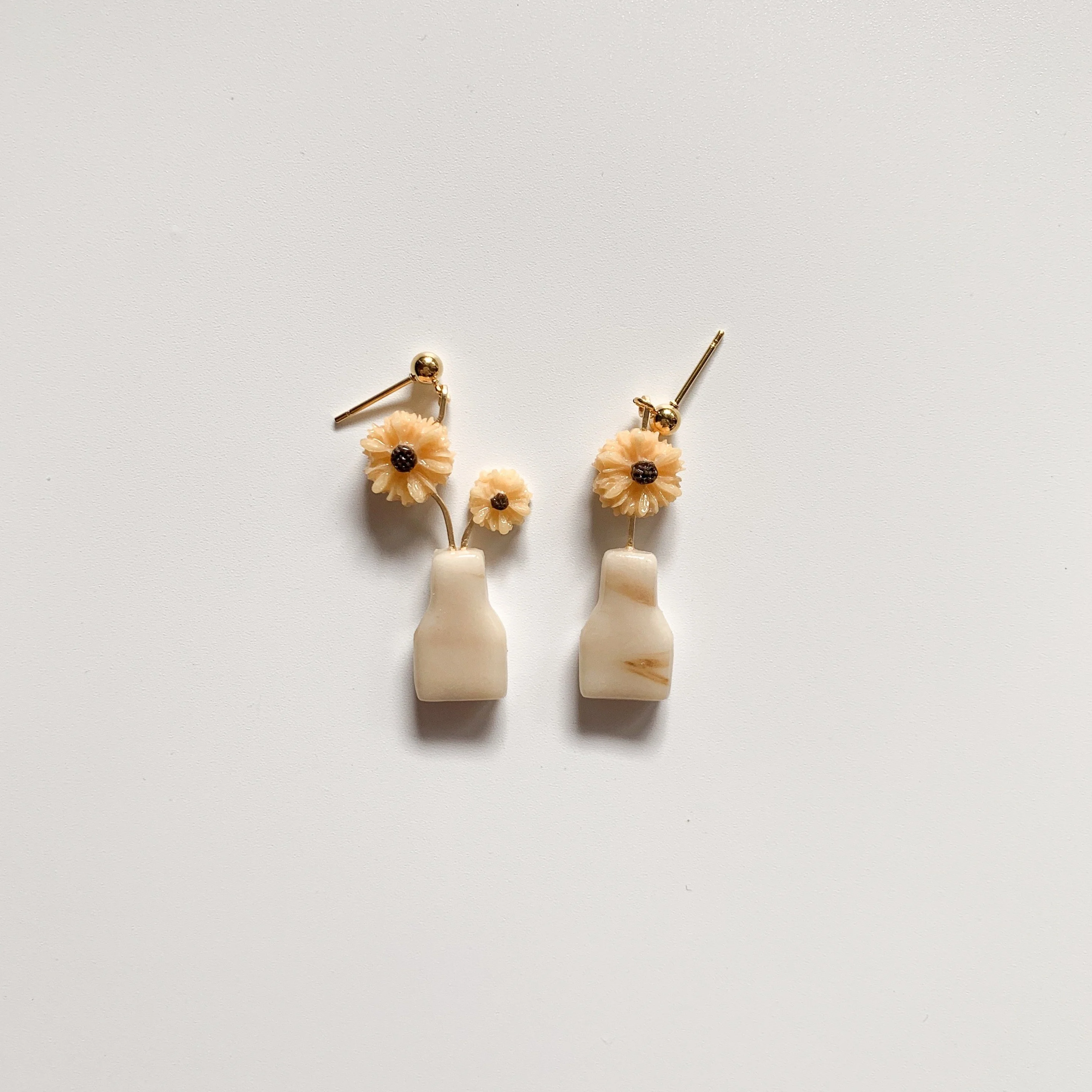 Daisy Flower Vase Earrings | PREORDER - Image 6
