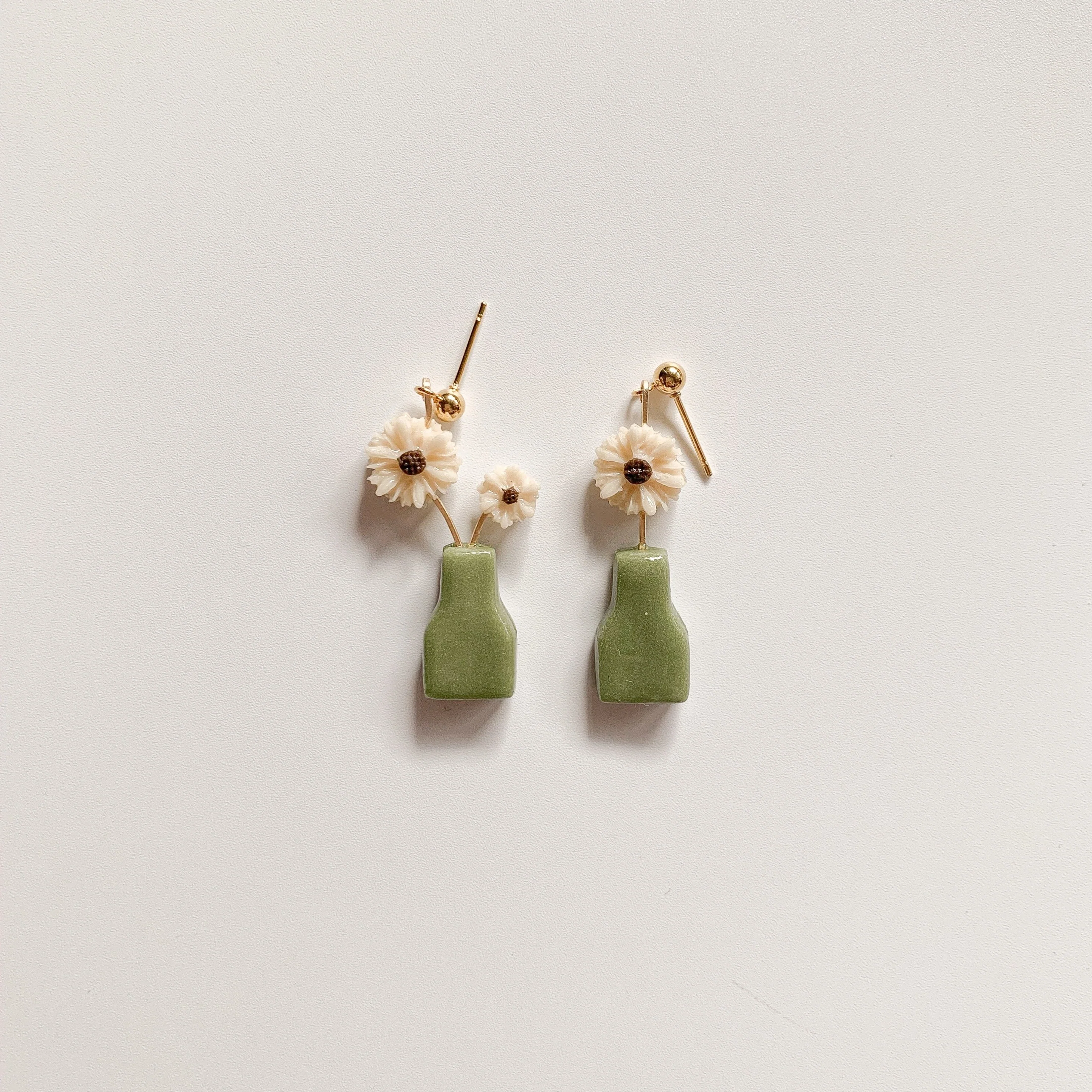 Daisy Flower Vase Earrings | PREORDER - Image 7