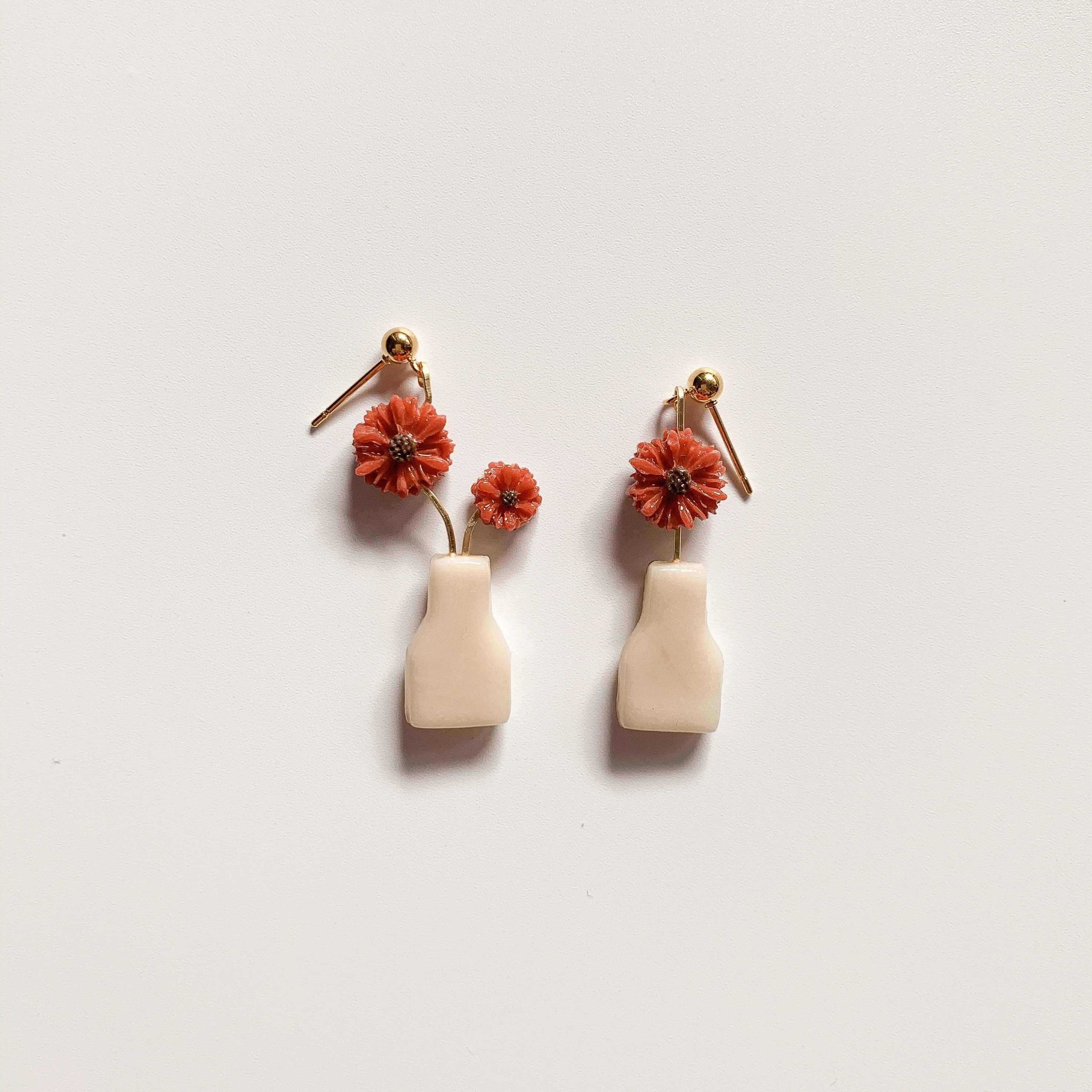 Daisy Flower Vase Earrings | PREORDER - Image 8