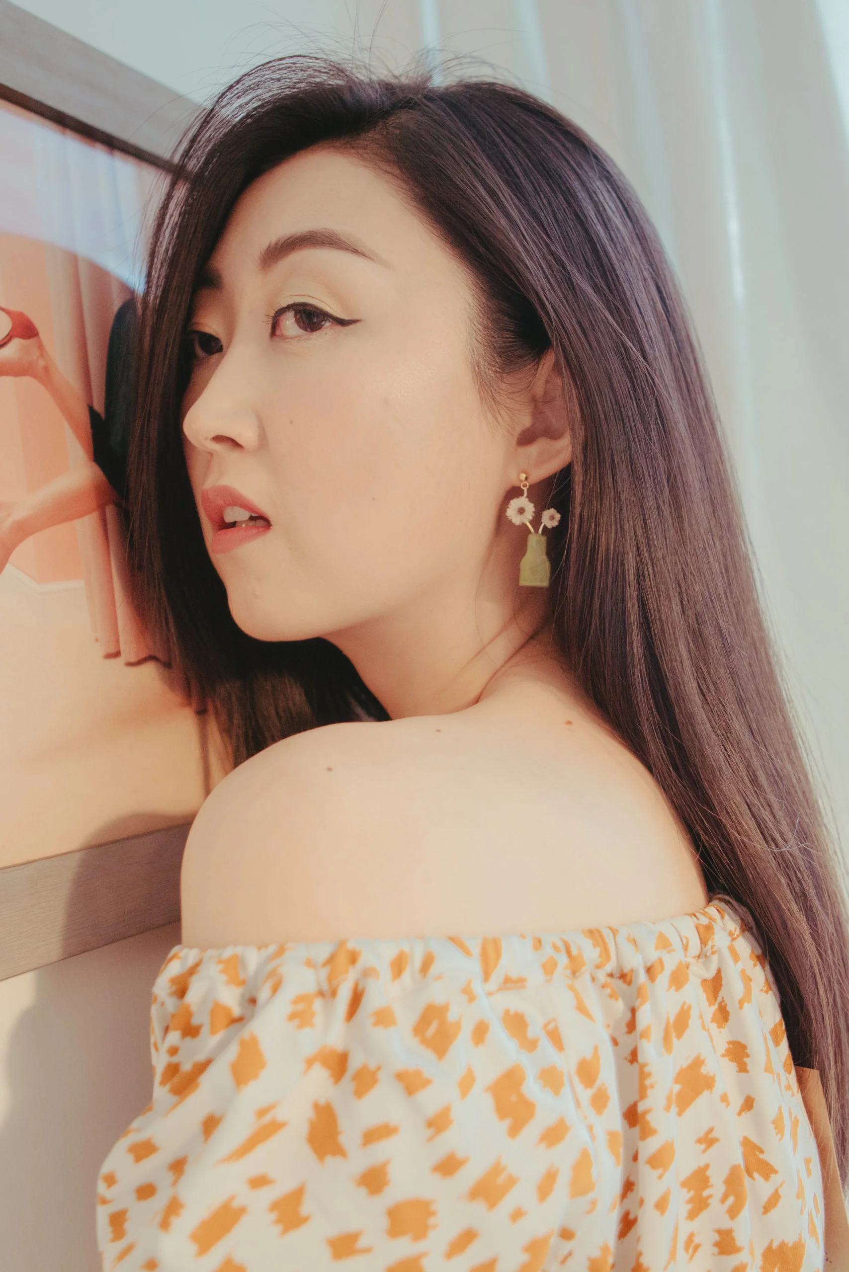 Daisy Flower Vase Earrings | PREORDER - Image 9